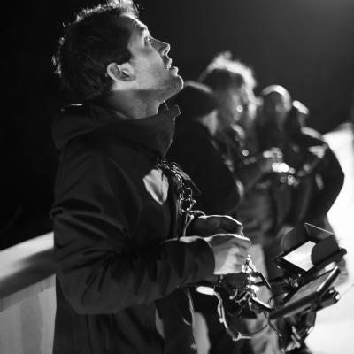 Concentrés, on a le droit qu'à une prise, la réal est à la bourre